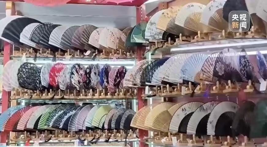 法国男子托运空调回欧洲?中国制造强势圈粉 法国男子托运空调回欧洲?中国制造强势圈粉