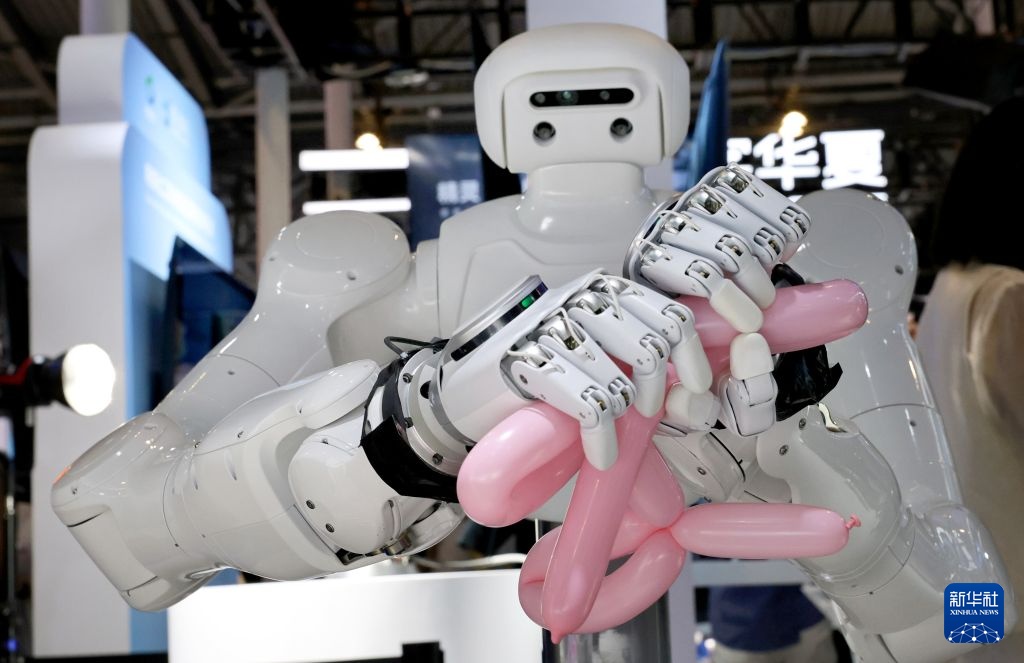 2026世界人工智能大会机器人亮点纷呈 2026世界人工智能大会机器人亮点纷呈