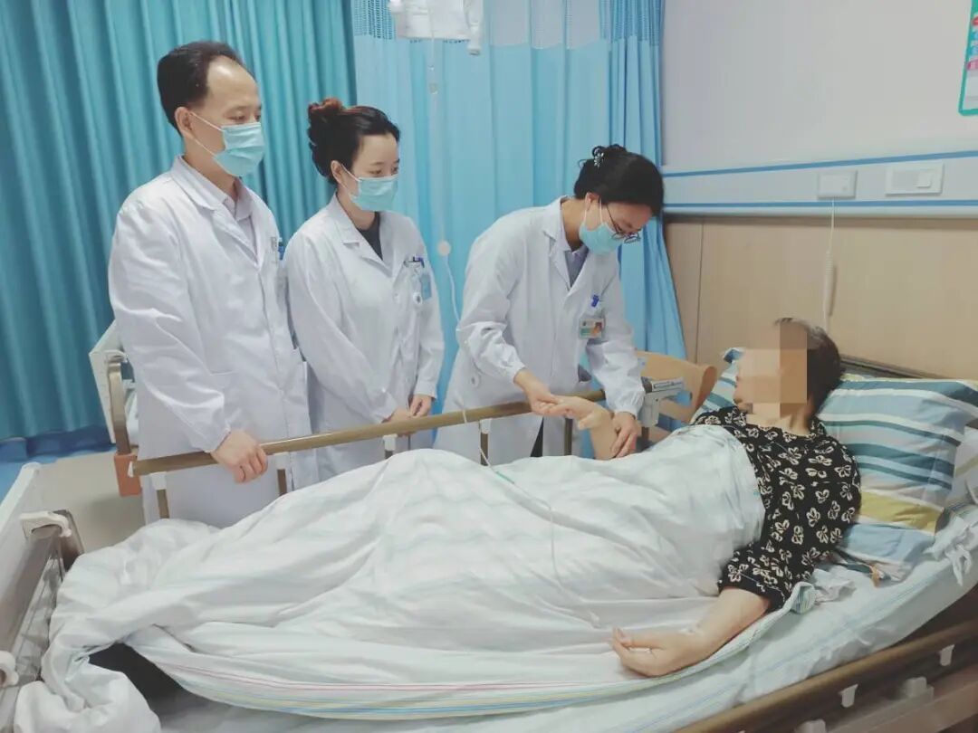反复高烧14天，最高近40度，不是感冒、甲流！元凶没想到是……