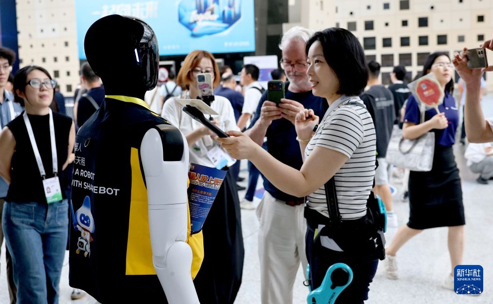 2026世界人工智能大会机器人亮点纷呈 2026世界人工智能大会机器人亮点纷呈