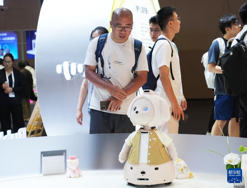 2026世界人工智能大会机器人亮点纷呈 2026世界人工智能大会机器人亮点纷呈