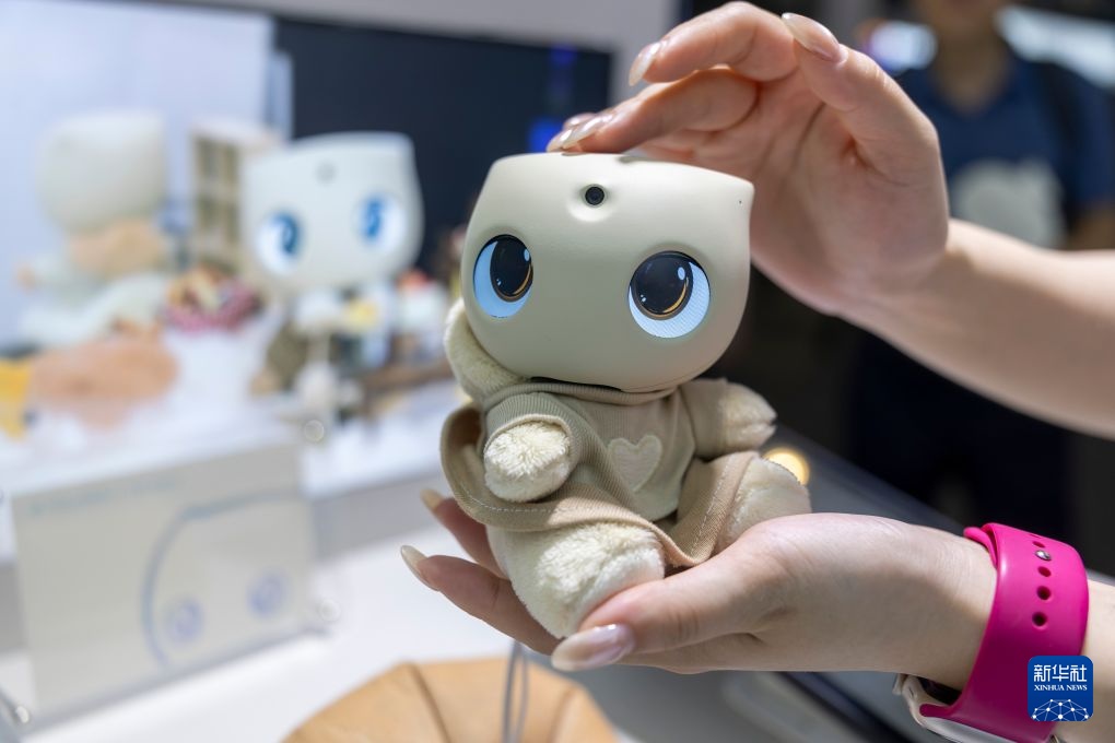 2026世界人工智能大会机器人亮点纷呈 2026世界人工智能大会机器人亮点纷呈