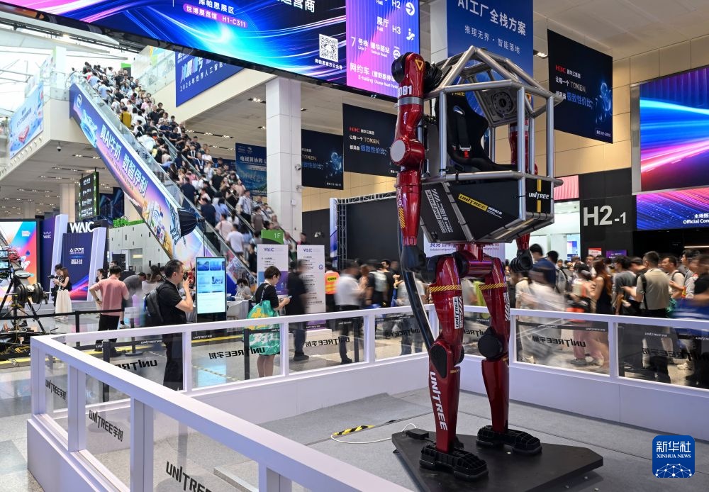 2026世界人工智能大会机器人亮点纷呈 2026世界人工智能大会机器人亮点纷呈