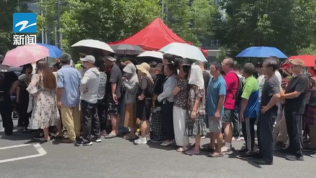 1元/斤，两小时售空10吨！杭州街头现“亏本卖瓜”
