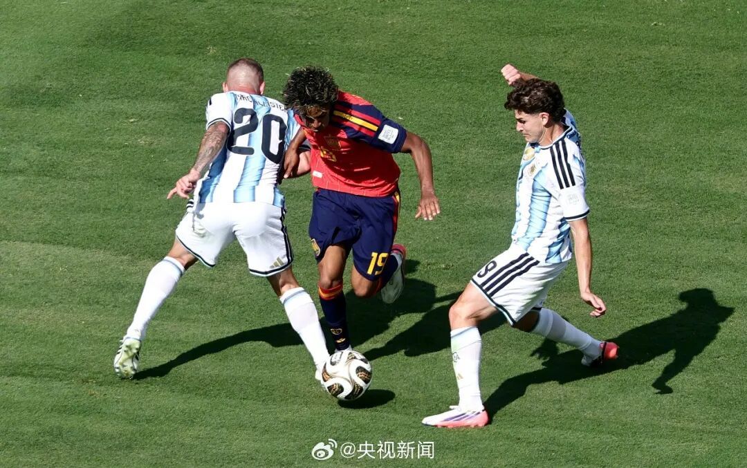 西班牙,冠军! 西班牙,冠军!