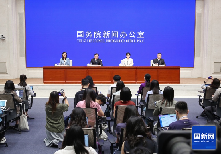 工信部答人民网记者提问:我国人形机器人整机产品超全球半数 工信部答人民网记者提问:我国人形机器人整机产品超全球半数