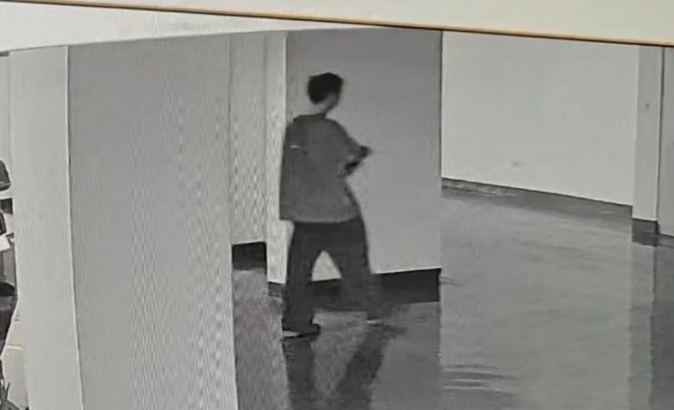 地下车库惊现“怪瓶子”!一男子被依法处理! 地下车库惊现“怪瓶子”!一男子被依法处理!