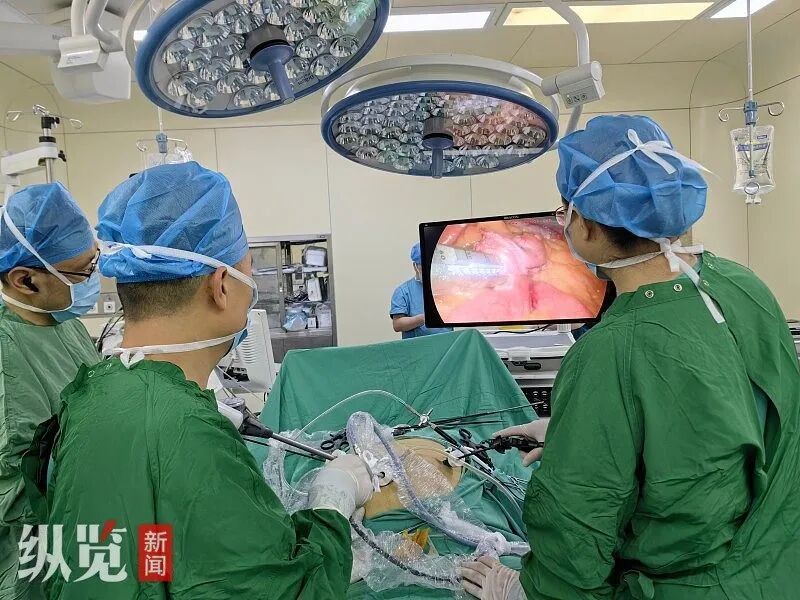 烤肠一次吃10根,小伙暴食8年胖到510斤,父亲临终遗愿是希望他瘦下来 烤肠一次吃10根,小伙暴食8年胖到510斤,父亲临终遗愿是希望他瘦下来