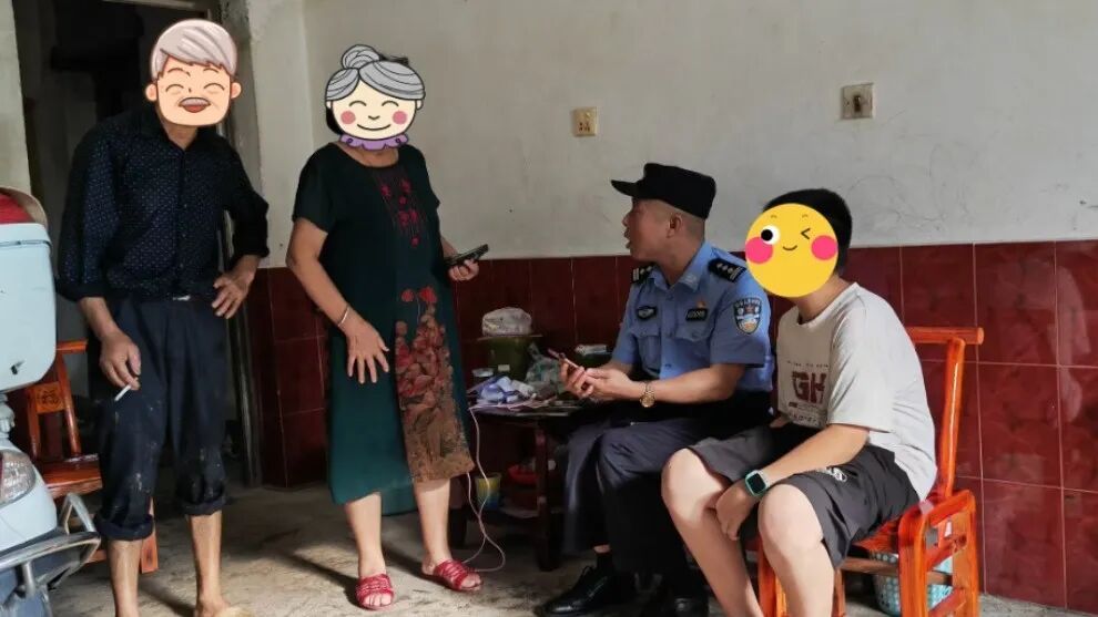 险些转账!少年被免费游戏道具套路,民警及时上门劝止 险些转账!少年被免费游戏道具套路,民警及时上门劝止