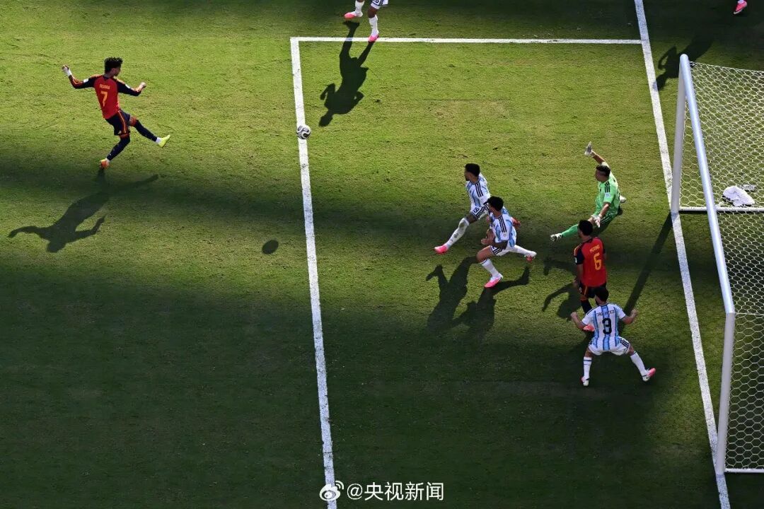 西班牙,冠军! 西班牙,冠军!