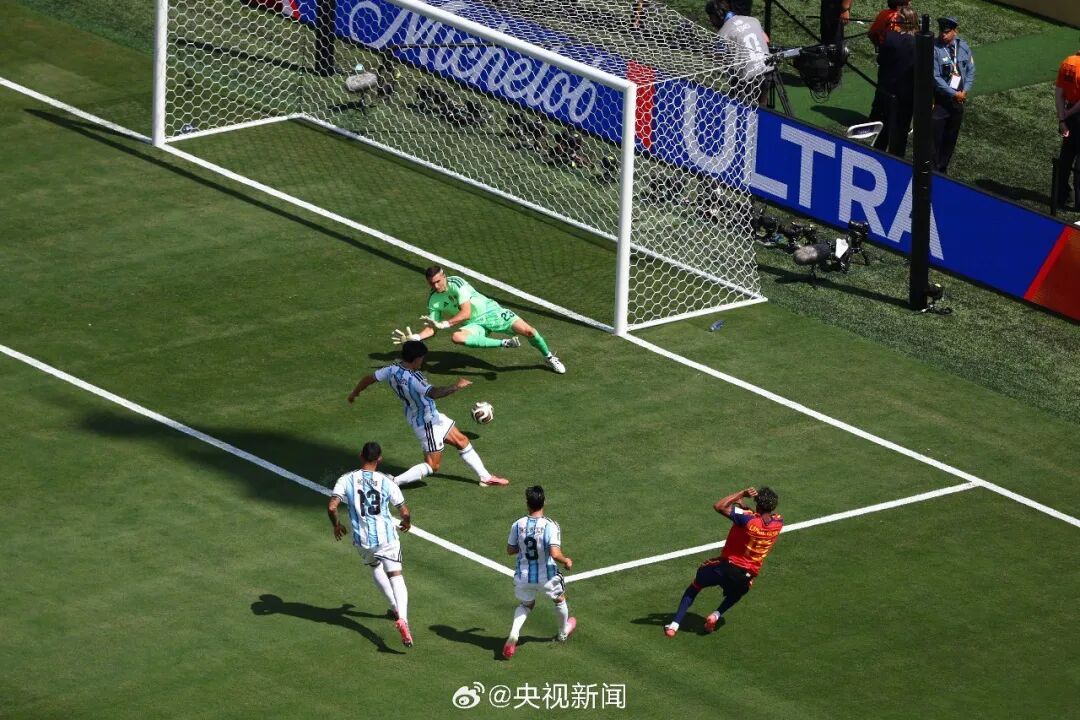 西班牙,冠军! 西班牙,冠军!