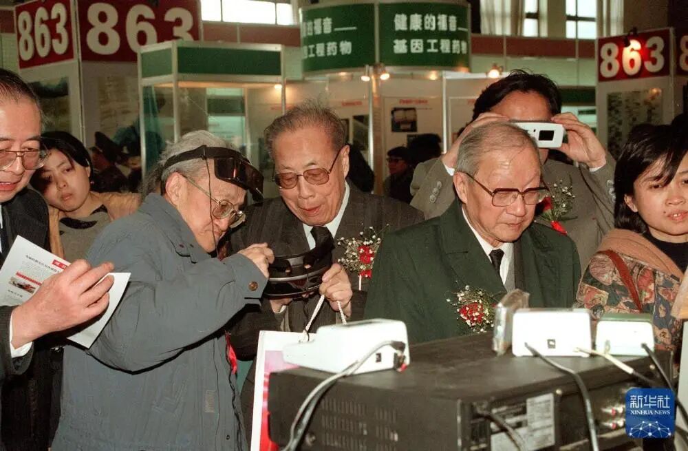 今天,格外想念他 今天,格外想念他