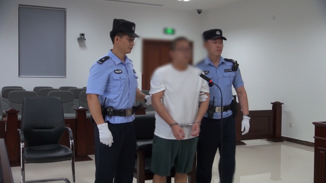 两男子虚构升学门路诈骗多人被判刑 两男子虚构升学门路诈骗多人被判刑