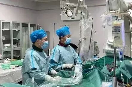 早餐喝碗热馄饨,男子突然胸痛!南京一医院一天接诊11例急性心梗 早餐喝碗热馄饨,男子突然胸痛!南京一医院一天接诊11例急性心梗