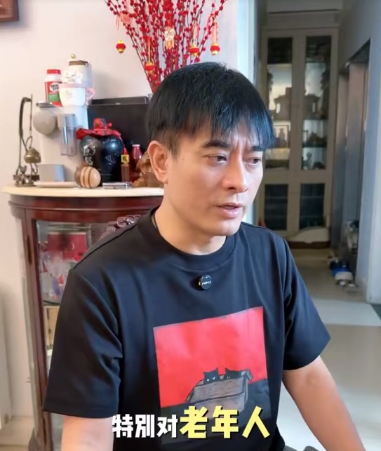 知名男演员:我眼睛快瞎了!很多人都经历过...... 知名男演员:我眼睛快瞎了!很多人都经历过......