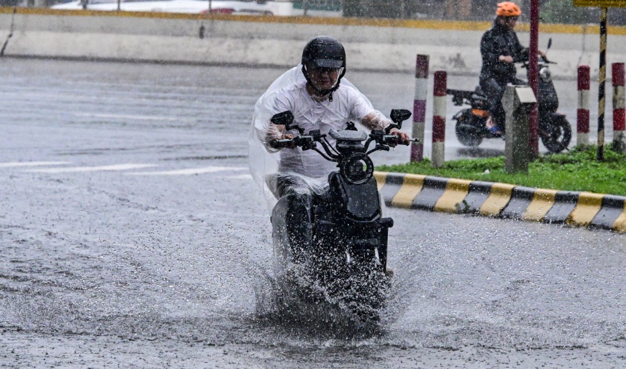 雨还要下!广东今明有暴雨、大暴雨 雨还要下!广东今明有暴雨、大暴雨