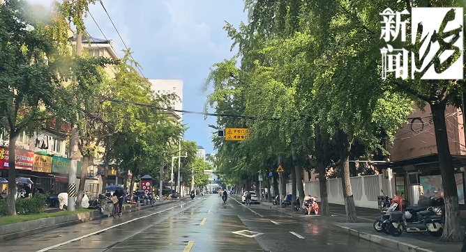 今天全上海人在“接龙”,暴雨下到哪个区了?冰雹、彩虹、闪电…正同时上演! 今天全上海人在“接龙”,暴雨下到哪个区了?冰雹、彩虹、闪电…正同时上演!