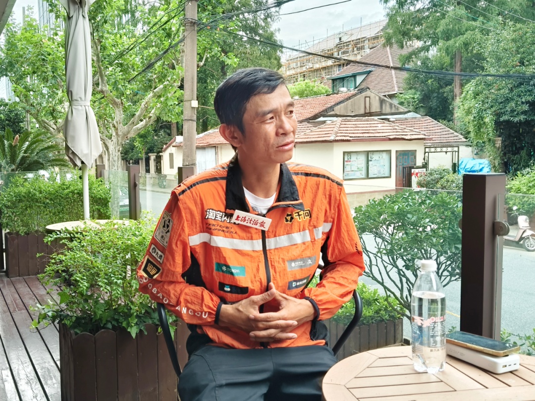 “情况危急等不及,我先上了。” 记者对话全国见义勇为勇士外卖小哥潘兆斌 “情况危急等不及,我先上了。” 记者对话全国见义勇为勇士外卖小哥潘兆斌