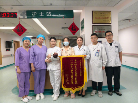武汉羊水栓塞三胎产妇成功脱险 武汉羊水栓塞三胎产妇成功脱险