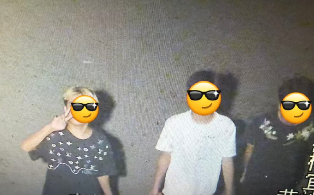偷车前对监控比“耶”挑衅?湖南宜章警方火速抓捕归案,安排“情景再现” 偷车前对监控比“耶”挑衅?湖南宜章警方火速抓捕归案,安排“情景再现”