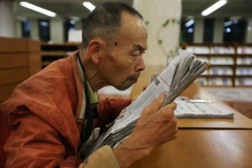 拾荒读者旧事再度刷屏;杭州图书馆:平等开放的初心不改 拾荒读者旧事再度刷屏;杭州图书馆:平等开放的初心不改