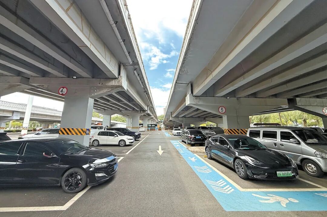 从“大修大建”到“微雕精修”，北京探索大城交通治理新路径
