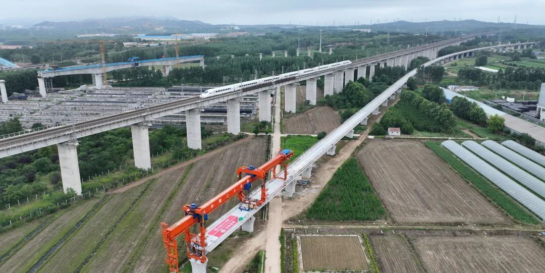 潍宿高铁至青岛连接线架梁任务过半,全线进入提速攻坚阶段! 潍宿高铁至青岛连接线架梁任务过半,全线进入提速攻坚阶段!