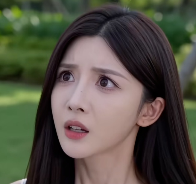 “AI脸 恐怖谷效应”再上热搜!生理性不适成共识,回应来了 “AI脸 恐怖谷效应”再上热搜!生理性不适成共识,回应来了