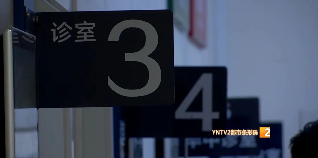 女艺人泳池暴走5公里瘦了1.15公斤 医生紧急提醒:小心伤腰伤心肺 女艺人泳池暴走5公里瘦了1.15公斤 医生紧急提醒:小心伤腰伤心肺
