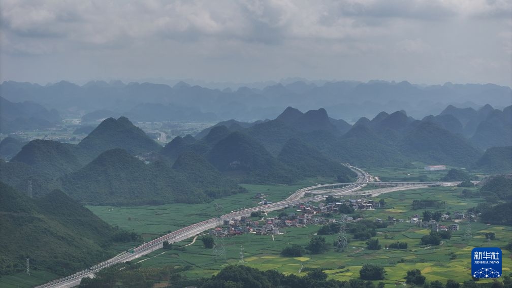 广西:皇柳高速建成通车 广西:皇柳高速建成通车