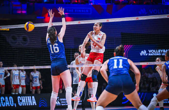 中国队3-2逆转美国队 晋级世界女排联赛总决赛四强 中国队3-2逆转美国队 晋级世界女排联赛总决赛四强