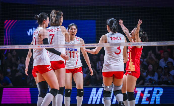 中国队3-2逆转美国队 晋级世界女排联赛总决赛四强 中国队3-2逆转美国队 晋级世界女排联赛总决赛四强