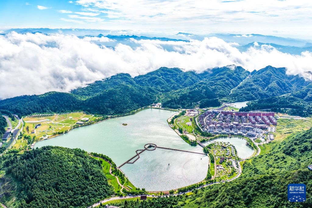 重庆丰都:高山“凉资源”激活避暑经济 重庆丰都:高山“凉资源”激活避暑经济