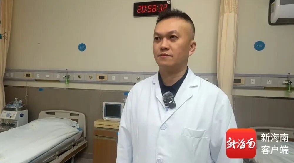 “再晚30秒估计难救!”海南一男童小区泳池溺水,幸遇专业医生施救→ “再晚30秒估计难救!”海南一男童小区泳池溺水,幸遇专业医生施救→