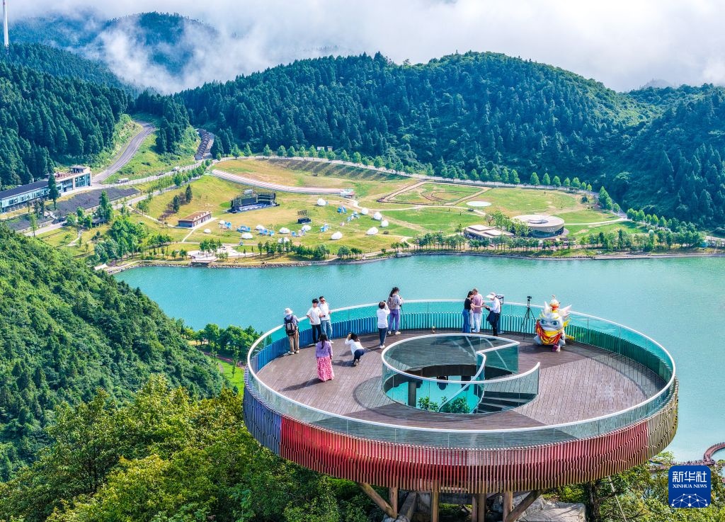 重庆丰都:高山“凉资源”激活避暑经济 重庆丰都:高山“凉资源”激活避暑经济