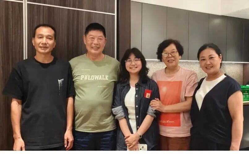 考上北大的云南女孩感谢千里之外的浙江大叔,原因是…… 考上北大的云南女孩感谢千里之外的浙江大叔,原因是……