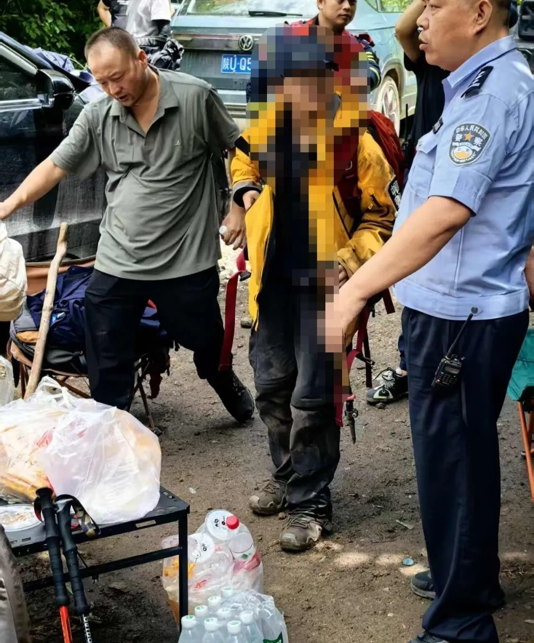 4人违规穿越秦岭,1人失联获救,承担救援费!4人均被查处 4人违规穿越秦岭,1人失联获救,承担救援费!4人均被查处