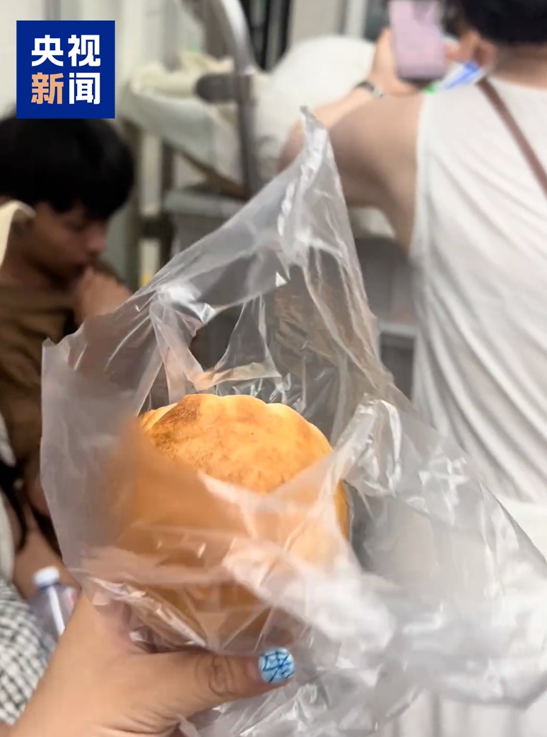 把乘客“香迷糊”的烤馒头,入驻地铁站了! 把乘客“香迷糊”的烤馒头,入驻地铁站了!