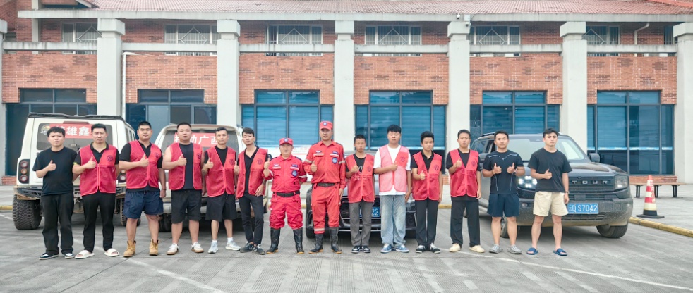 洪灾发生后,那些千里奔赴灾区的普通人,“就是想过来帮一把” 洪灾发生后,那些千里奔赴灾区的普通人,“就是想过来帮一把”