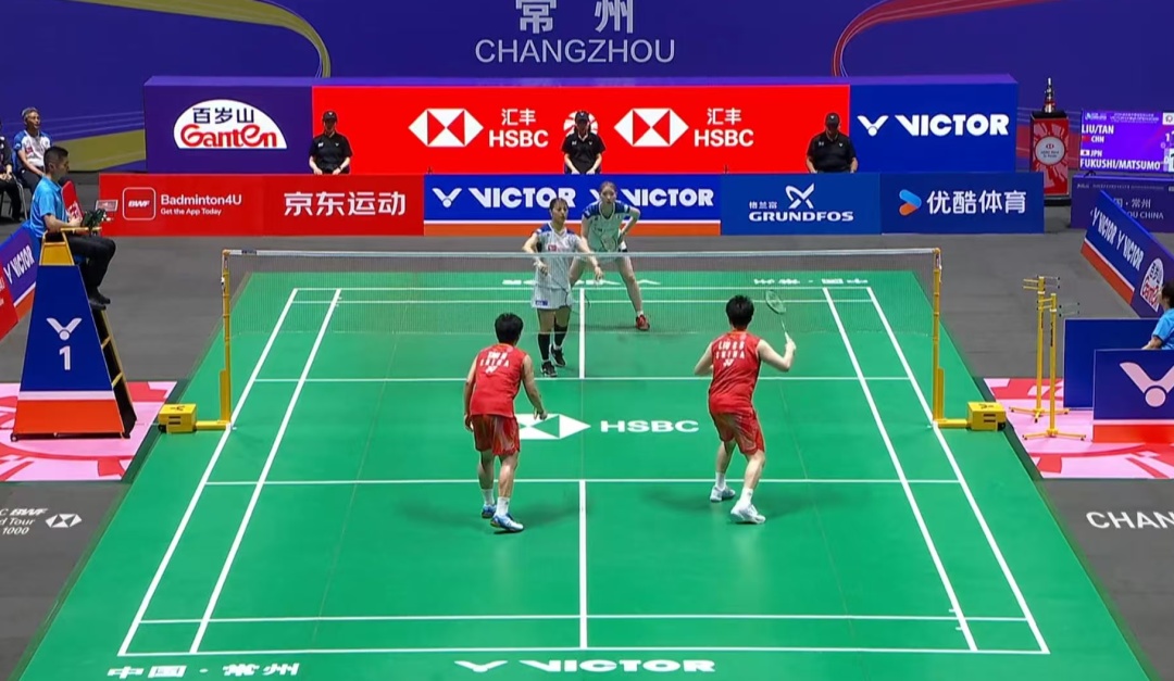 2026中国羽毛球公开赛:“圣谭”组合战胜日本队,夺得女双冠军 2026中国羽毛球公开赛:“圣谭”组合战胜日本队,夺得女双冠军