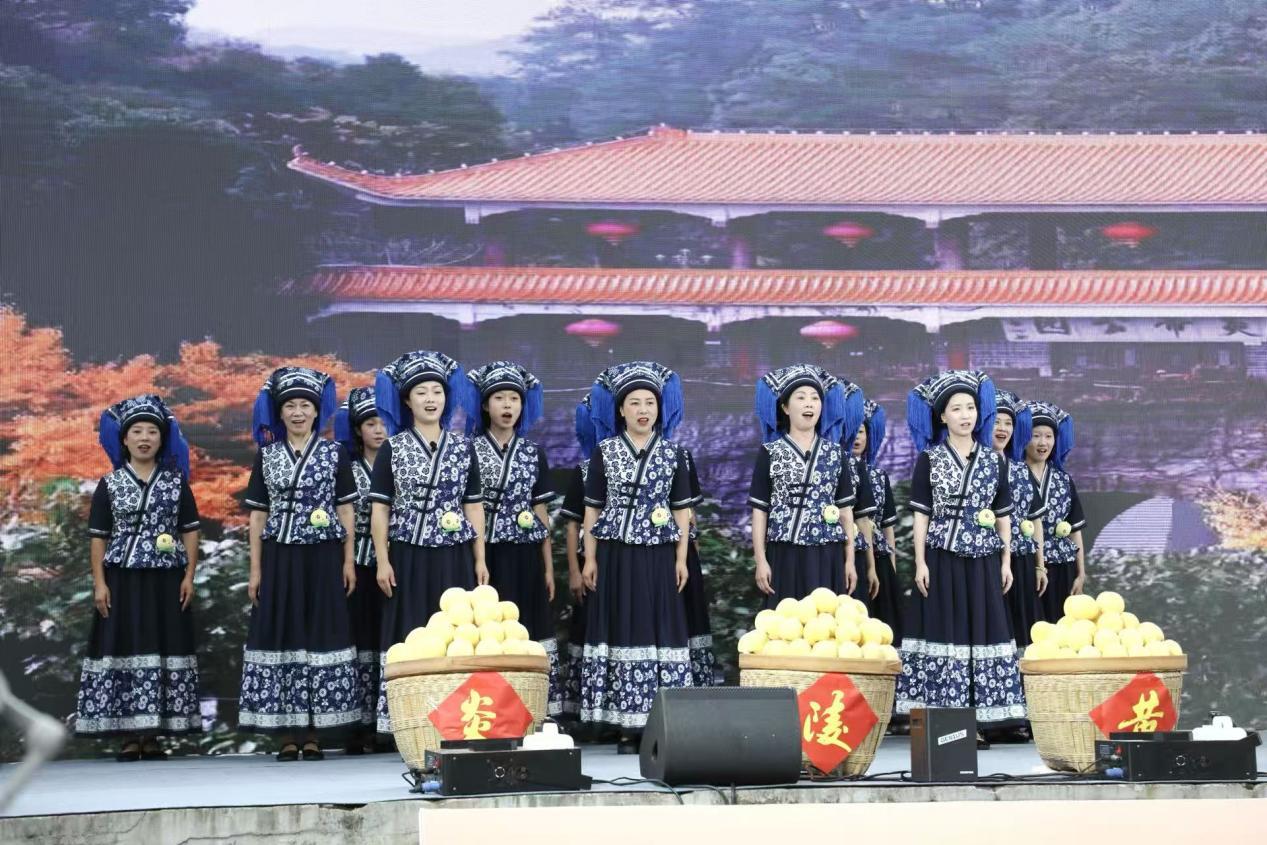 湖南炎陵举办炎陵黄桃文化季 避暑游“升温” 湖南炎陵举办炎陵黄桃文化季 避暑游“升温”