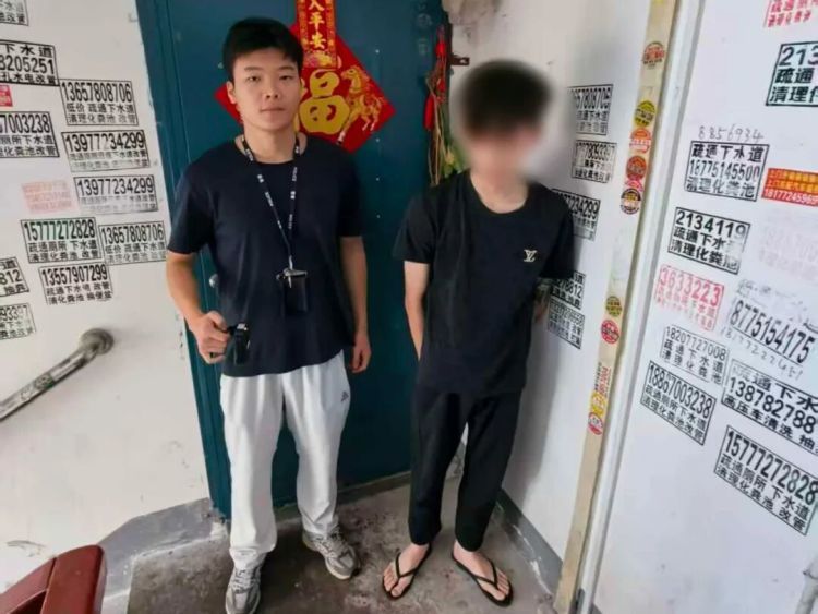 凌晨出击!柳州警方一夜劝返21人,抓获2人,查获管制器具 凌晨出击!柳州警方一夜劝返21人,抓获2人,查获管制器具
