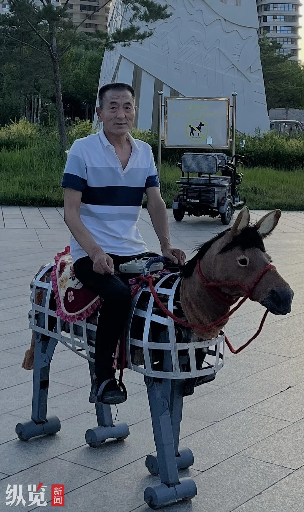 河北“硬核大爷”手搓铁马铁驴,骑着上街遛弯看傻众人,还造出人形仿生机械腿 河北“硬核大爷”手搓铁马铁驴,骑着上街遛弯看傻众人,还造出人形仿生机械腿