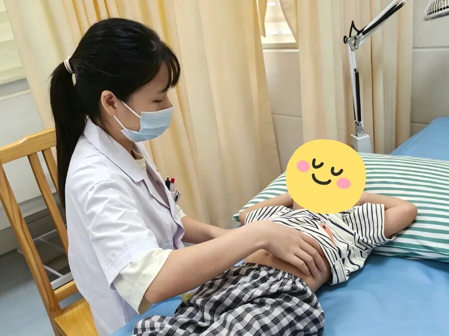 上海连日高温酷暑,社区医院夜门诊避峰开设!打工人:终于不用请假看病了 上海连日高温酷暑,社区医院夜门诊避峰开设!打工人:终于不用请假看病了