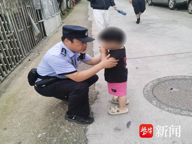 萌娃接连“单骑闯关” ，民警两次暖心护送回家