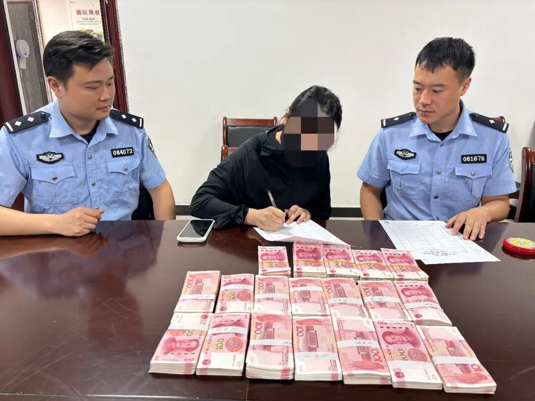 女子遭遇假军官诈骗，20余万现金刚被拿走，警方5小时奔袭500余公里拦截