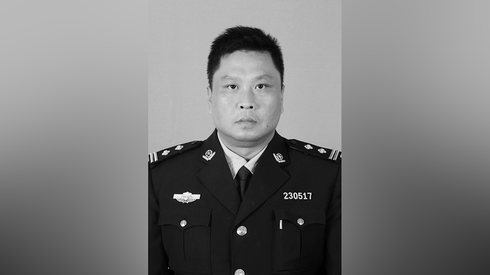 伦伟健同志被强行冲卡货车碾压，救治13个月后不幸牺牲