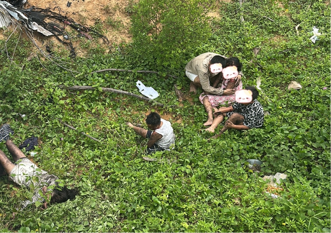 蜜月途中，丈夫突然停车，撇下新婚妻子……