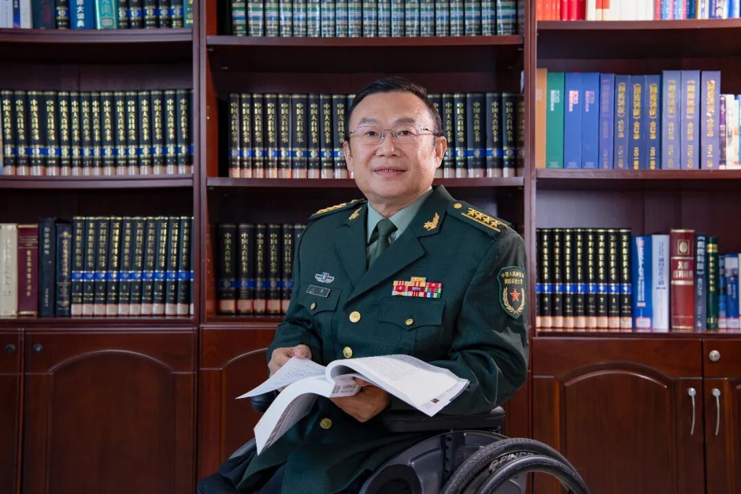 今天这条短信刷屏！致敬，大国重器背后的硬核“程序员”