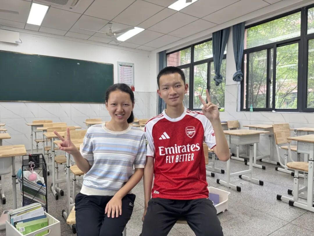 17岁哥哥上中科大，15岁妹妹上北大！